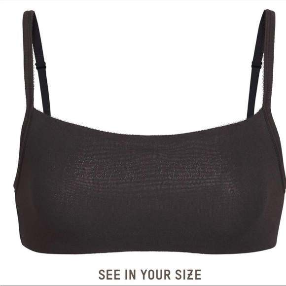 NWT 🏷️ Skims Pointelle Logo Scoop Bralette in Color Snoot 🖤 Size XS - Picture 1 of 5